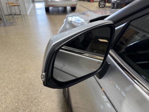 Used 2023 Toyota Highlander XLE image 31