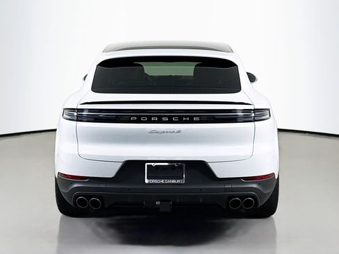 Certified 2025 Porsche Cayenne S image 10