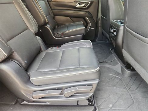 Used 2023 Chevrolet Suburban Premier w/ Texas Edition image 28