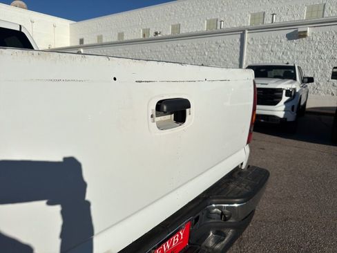 Used 2005 GMC Sierra 3500 W/T image 36