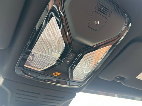 New 2026 BMW X5 xDrive40i w/ M Sport Package image 28