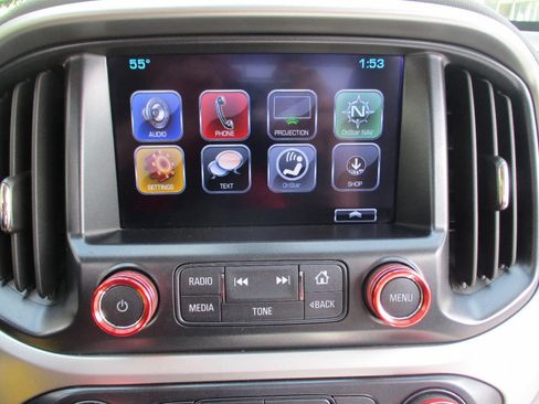 Used 2018 Chevrolet Colorado LT image 18