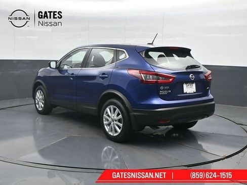 Used 2022 Nissan Rogue Sport S image 8