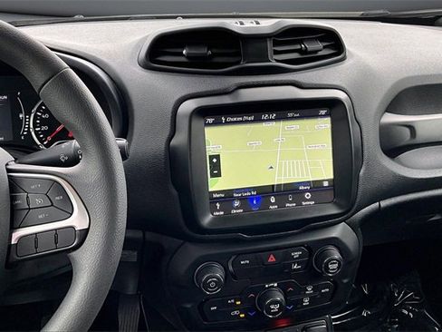 Used 2023 Jeep Renegade Latitude image 9