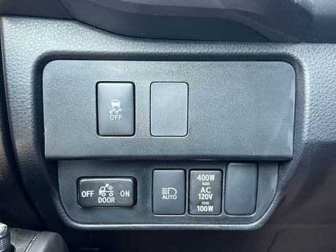 Used 2023 Toyota Tacoma TRD Sport AWD/4WD image 19