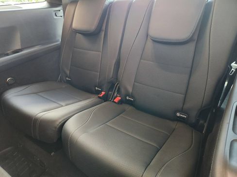 Used 2022 Mercedes-Benz GLS 450 4MATIC image 32