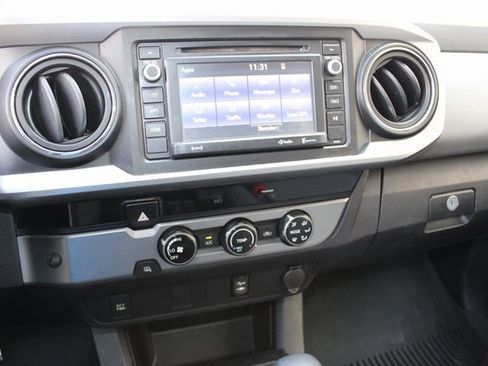 Used 2016 Toyota Tacoma SR5 w/ Towing Package image 6