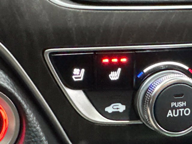 Used 2022 Honda Accord Touring image 6