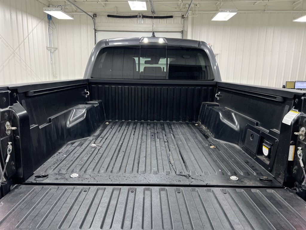 Used 2021 Toyota Tacoma TRD Off-Road AWD/4WD image 22