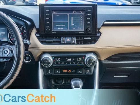 Used 2020 Toyota RAV4 XLE Premium AWD/4WD image 25