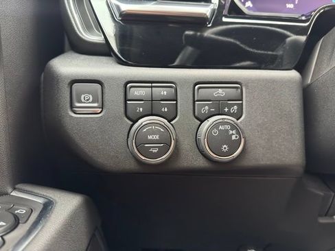 Used 2026 Chevrolet Silverado 1500 LT AWD/4WD image 30
