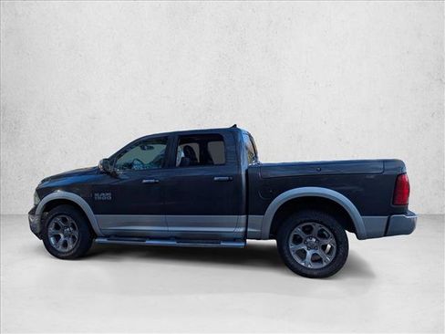 Used 2016 RAM 1500 Laramie w/ Convenience Group image 3