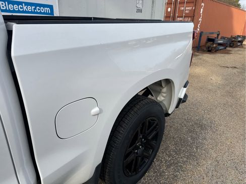 Used 2024 Chevrolet Silverado 1500 Custom image 18