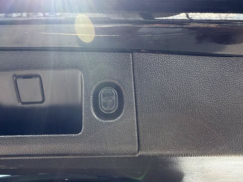 Used 2015 Chevrolet Suburban LT AWD/4WD image 9