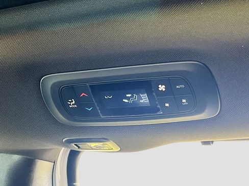 New 2026 Chrysler Pacifica Limited w/ S Appearance Package AWD/4WD image 26