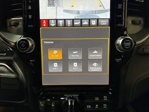 Used 2024 RAM 2500 Limited image 31