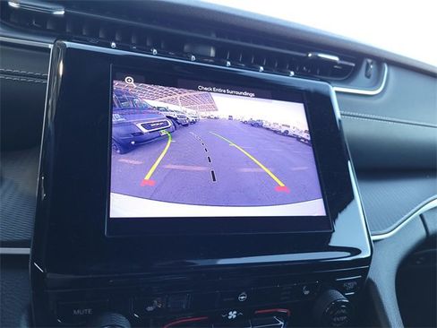 Certified 2024 Jeep Grand Cherokee L Laredo image 10