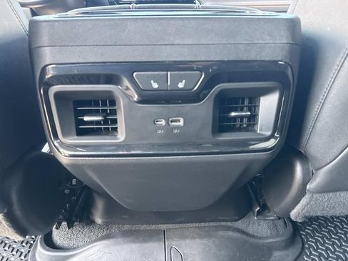 Used 2023 GMC Sierra 1500 AT4 w/ AT4 Premium Package AWD/4WD image 15