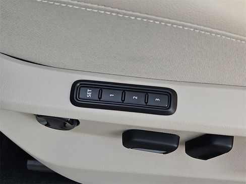 New 2026 Volkswagen Atlas SEL image 12