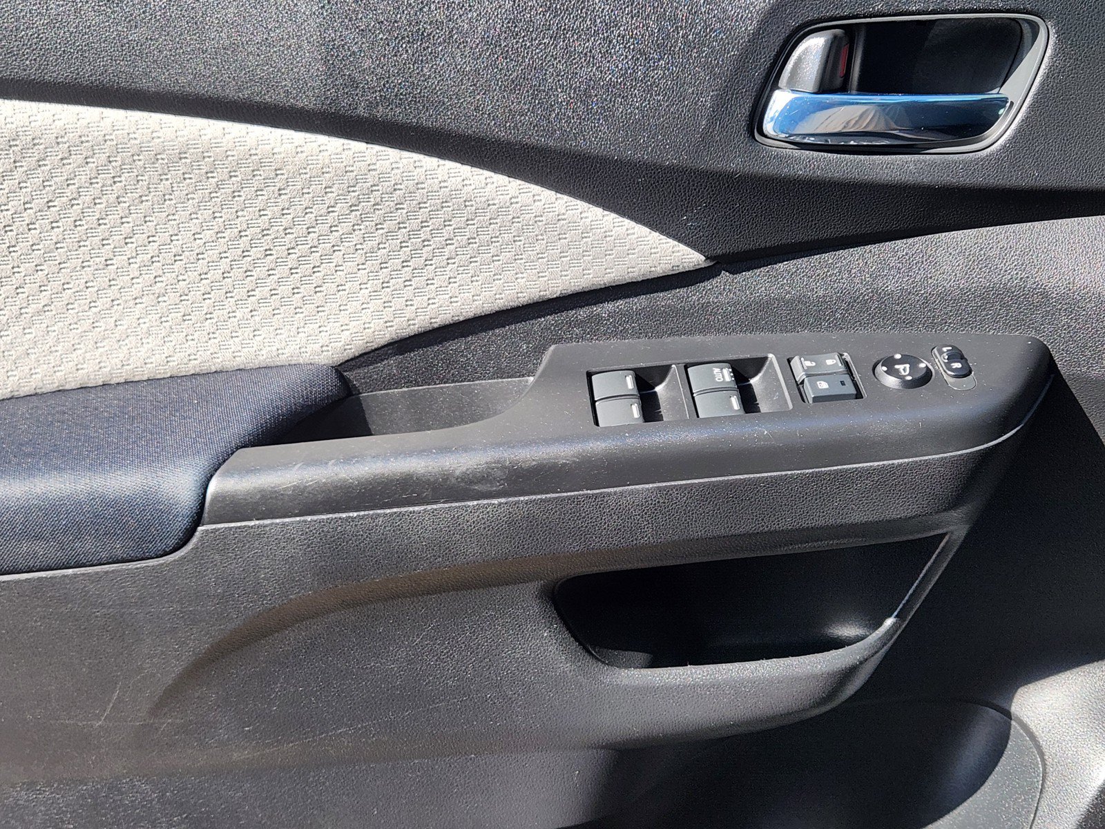 Used 2015 Honda CR-V EX image 20