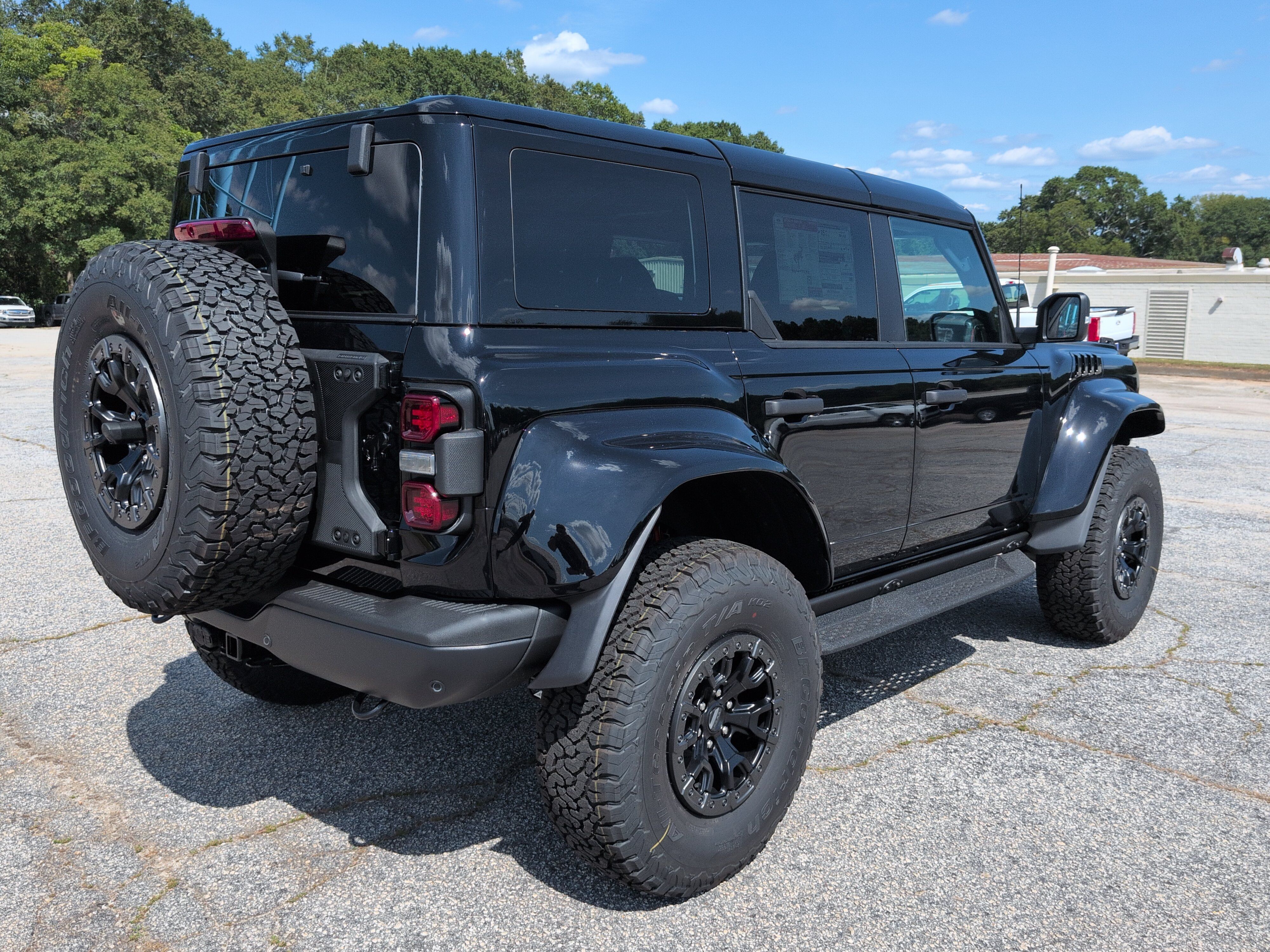 New 2026 Ford Bronco Raptor w/ Interior Carbon Fiber Pack AWD/4WD image 3