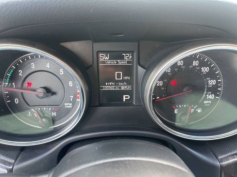 Used 2011 Jeep Grand Cherokee Laredo AWD/4WD image 15