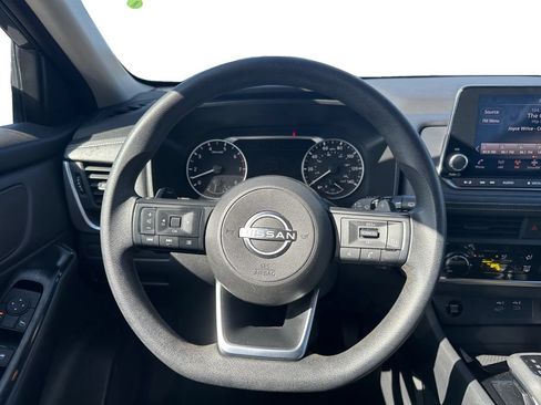 Used 2024 Nissan Rogue S AWD/4WD image 11