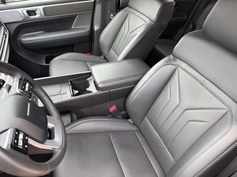 Used 2025 Hyundai Santa Fe SEL image 38