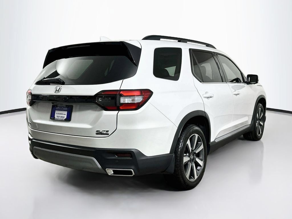 Certified 2025 Honda Pilot Elite image 7