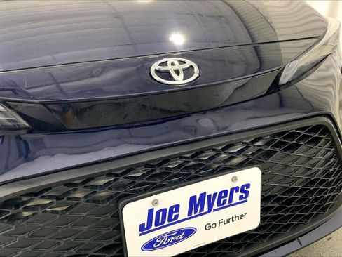 Used 2023 Toyota Corolla SE FWD image 30