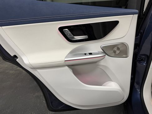 Certified 2023 Mercedes-Benz EQE 500 4MATIC SUV image 40