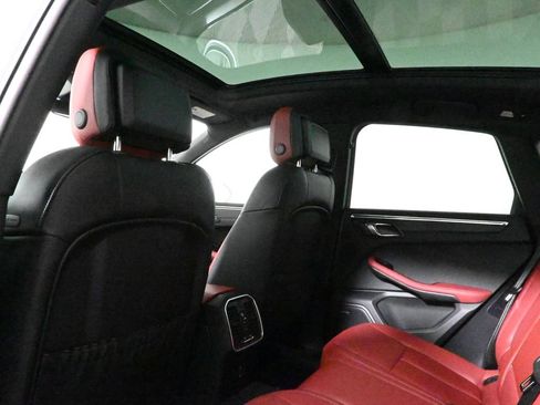 Used 2026 Porsche Macan GTS AWD/4WD image 35