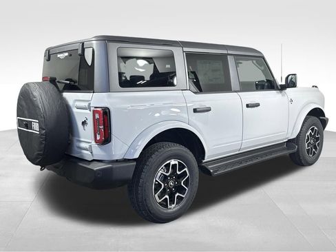 New 2026 Ford Bronco Outer Banks image 10