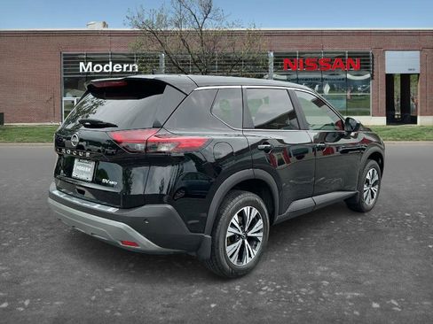 Certified 2023 Nissan Rogue SV AWD/4WD image 4