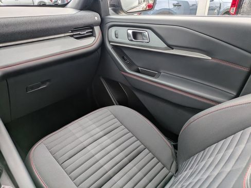 New 2026 Ford Explorer ST-Line w/ ST-Line Street Pack RWD image 19