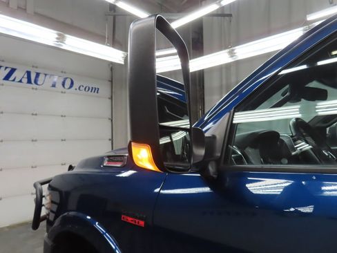 Used 2022 RAM 2500 Laramie w/ Night Edition AWD/4WD image 72
