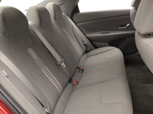 Used 2024 Hyundai Elantra SEL image 19