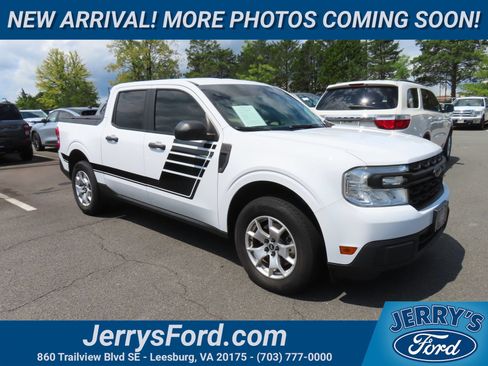 Certified 2022 Ford Maverick XL w/ Equipment Group 100A Standard AWD/4WD image 1