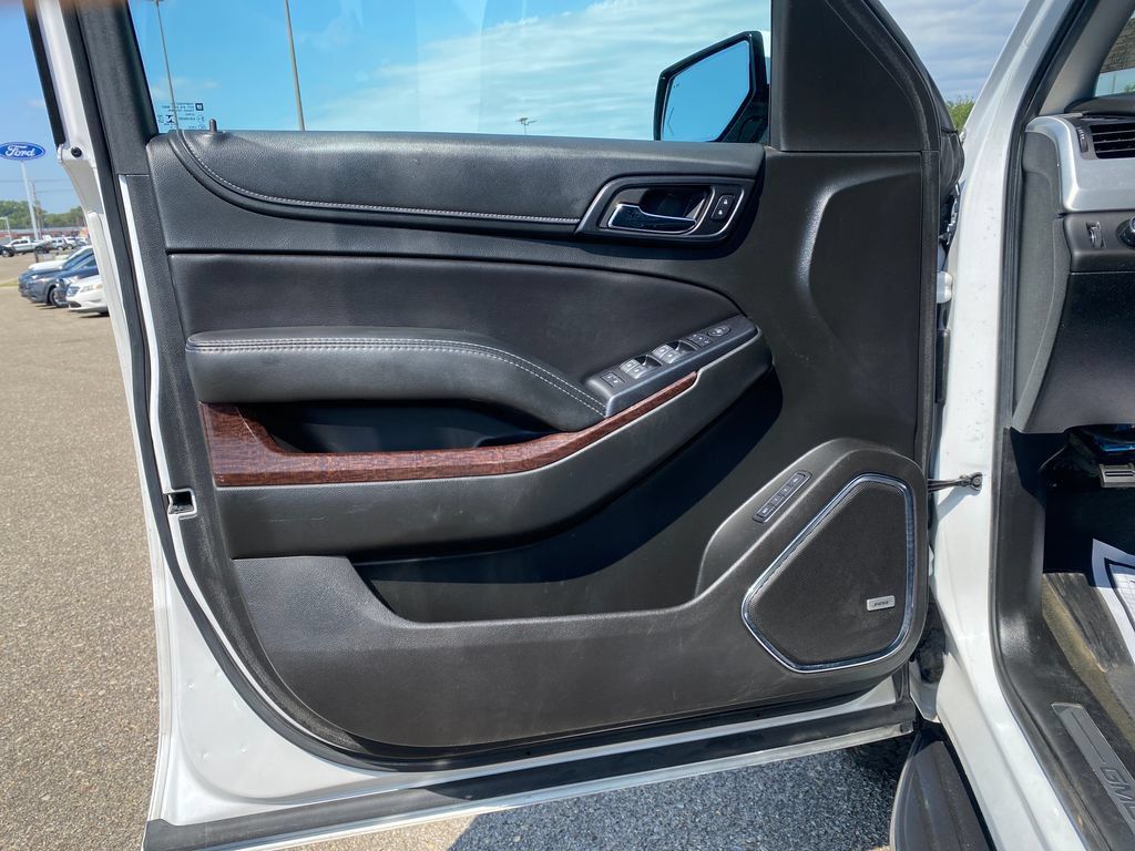 Used 2018 GMC Yukon XL SLT w/ Open Road Package AWD/4WD image 11