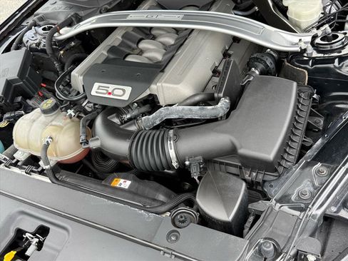 Used 2016 Ford Mustang GT Premium w/ GT Performance Package RWD image 5