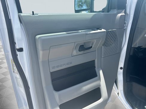 Used 2023 Ford E-350 and Econoline 350 Super Duty w/ Power Windows & Locks Group RWD image 15