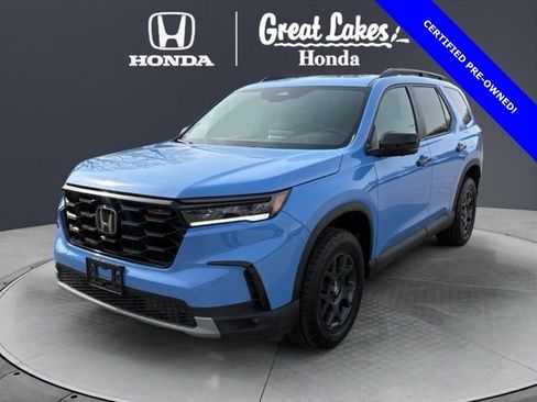 Certified 2025 Honda Pilot TrailSport image 2