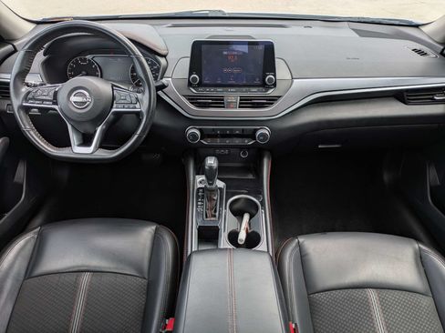Used 2023 Nissan Altima 2.5 SR FWD image 16
