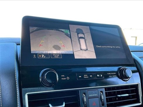 Used 2024 INFINITI QX80 Premium Select w/ Cargo Package image 28