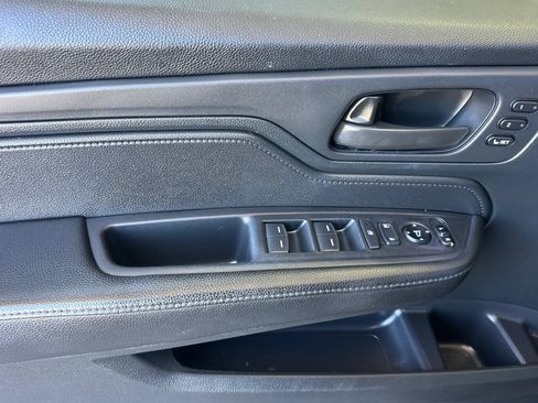 Used 2023 Honda Odyssey Sport image 11