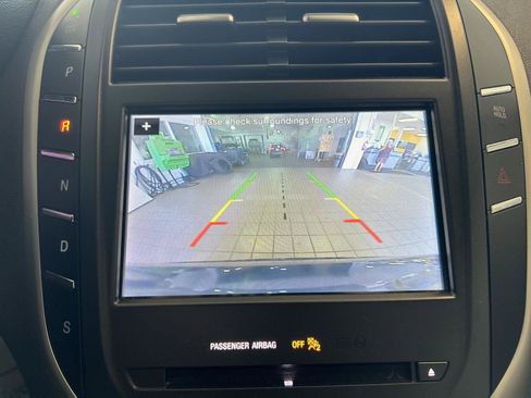 Used 2019 Lincoln MKC Reserve w/ MKC Climate Package AWD/4WD image 45