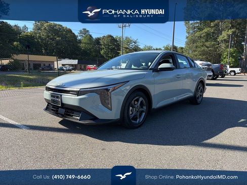 Used 2025 Kia K4 FWD image 1