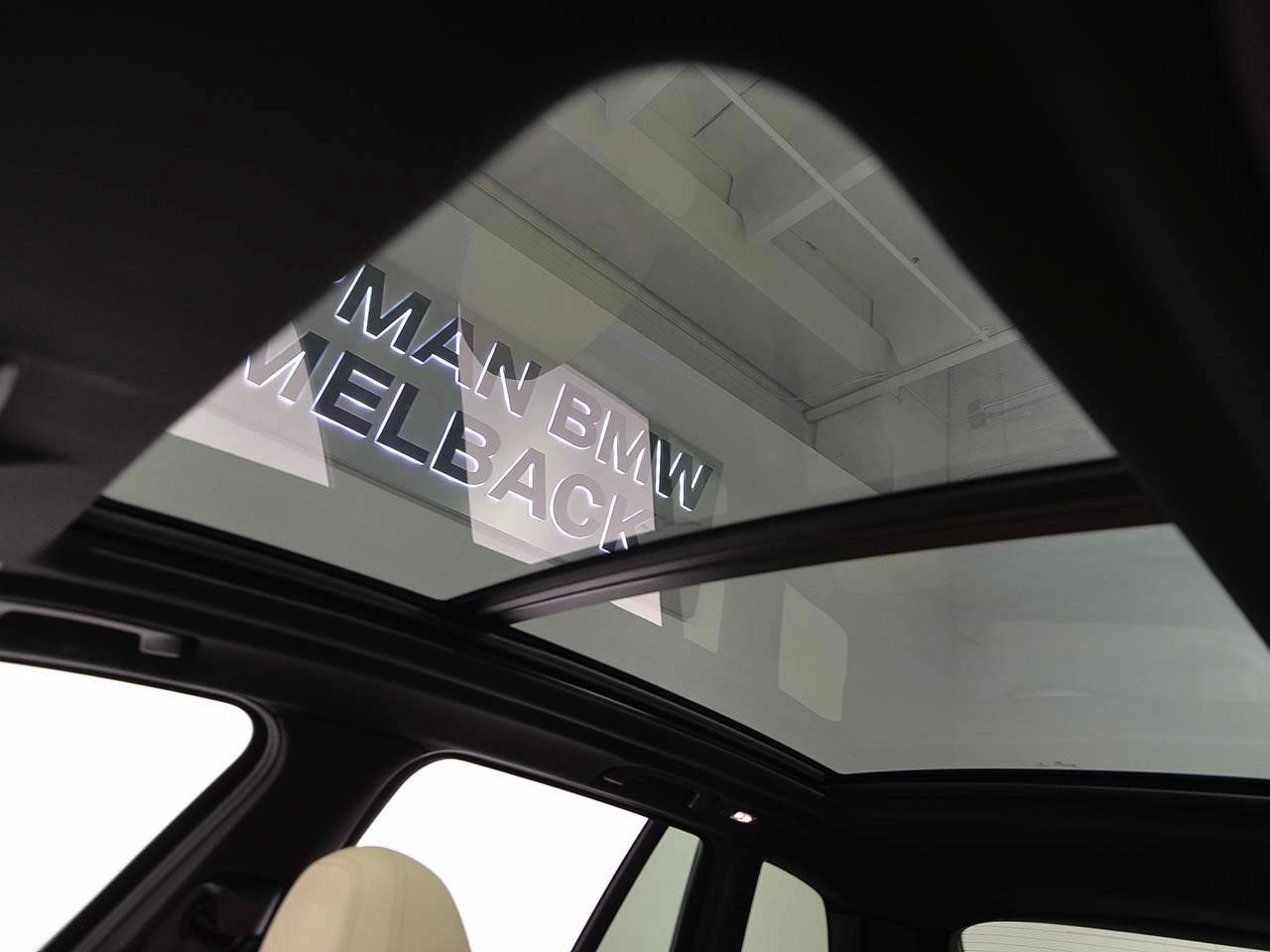 Used 2024 BMW X3 sDrive30i w/ Convenience Package RWD image 7