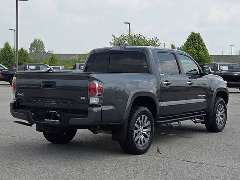 Used 2023 Toyota Tacoma Limited AWD/4WD image 5