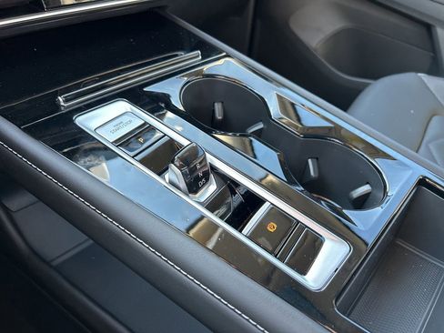 New 2026 Volkswagen Atlas SE image 37